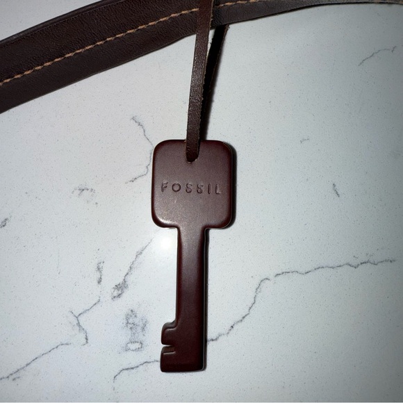 Fossil Shoulder Bag Classic Weave Purse Multicolored Straw Leather Trim 75082 - Picture 3 of 11